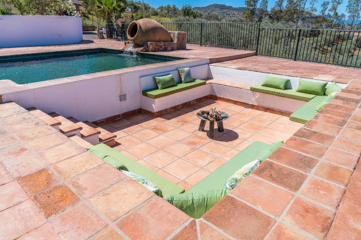Finca - Cortijo te koop in Alora | 10 slaapkamers H5062984