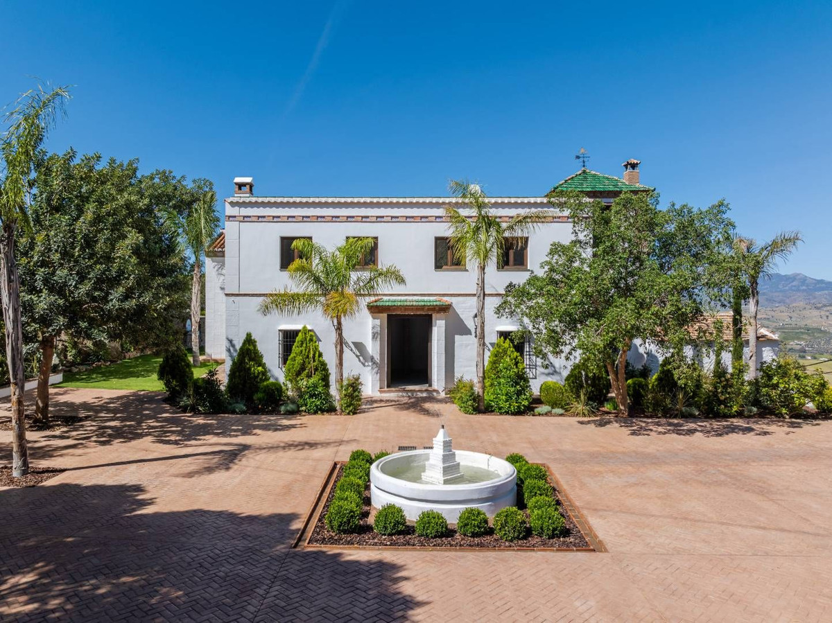 Finca - Cortijo te koop in Alora | 10 slaapkamers H5062984