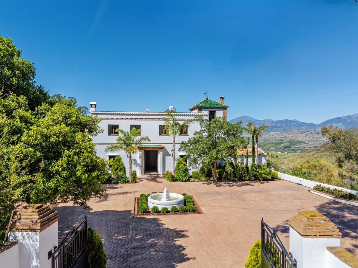 Finca - Cortijo te koop in Alora | 10 slaapkamers H5062984