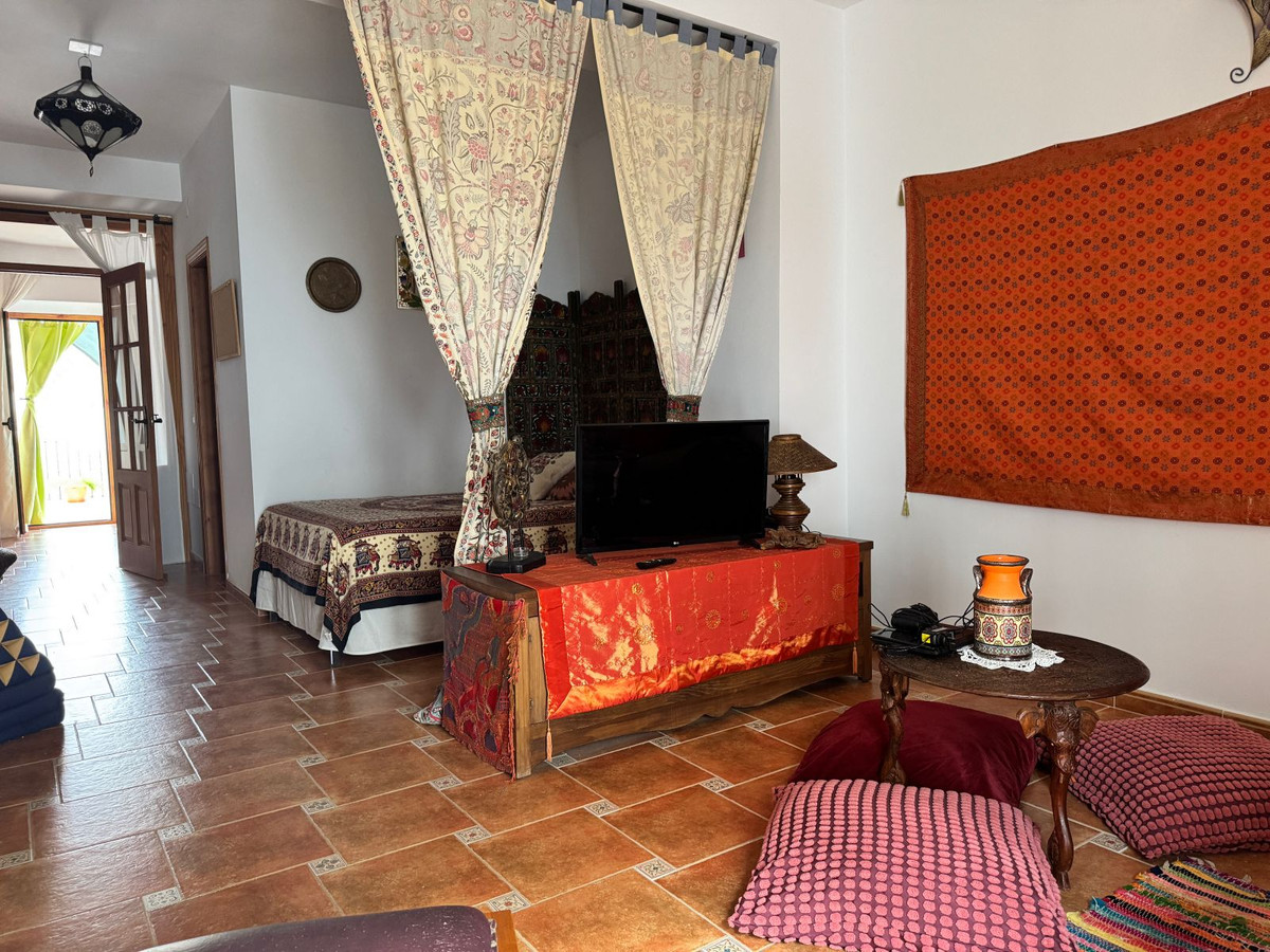 Geschakelde Woning te koop in Alora | 4 slaapkamers H5073259