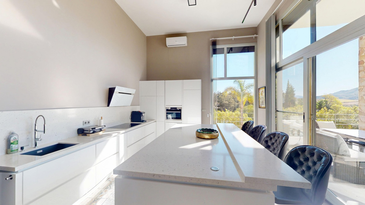 Vrijstaande Villa te koop in Alora | 4 slaapkamers H5255149