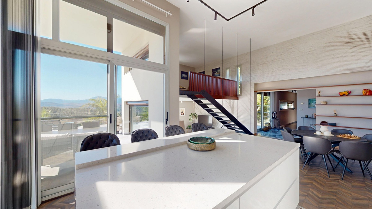 Vrijstaande Villa te koop in Alora | 4 slaapkamers H5255149