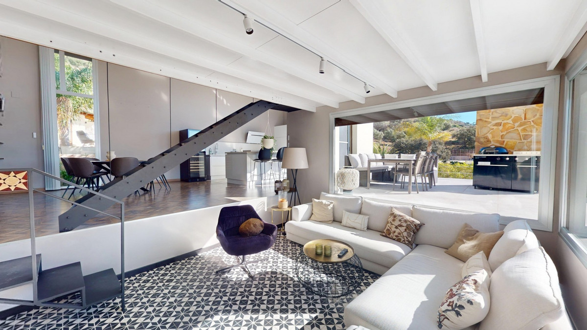 Vrijstaande Villa te koop in Alora | 4 slaapkamers H5255149