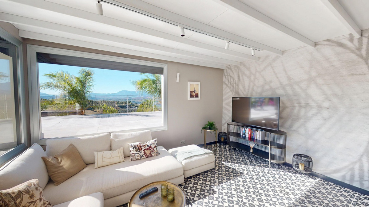 Vrijstaande Villa te koop in Alora | 4 slaapkamers H5255149