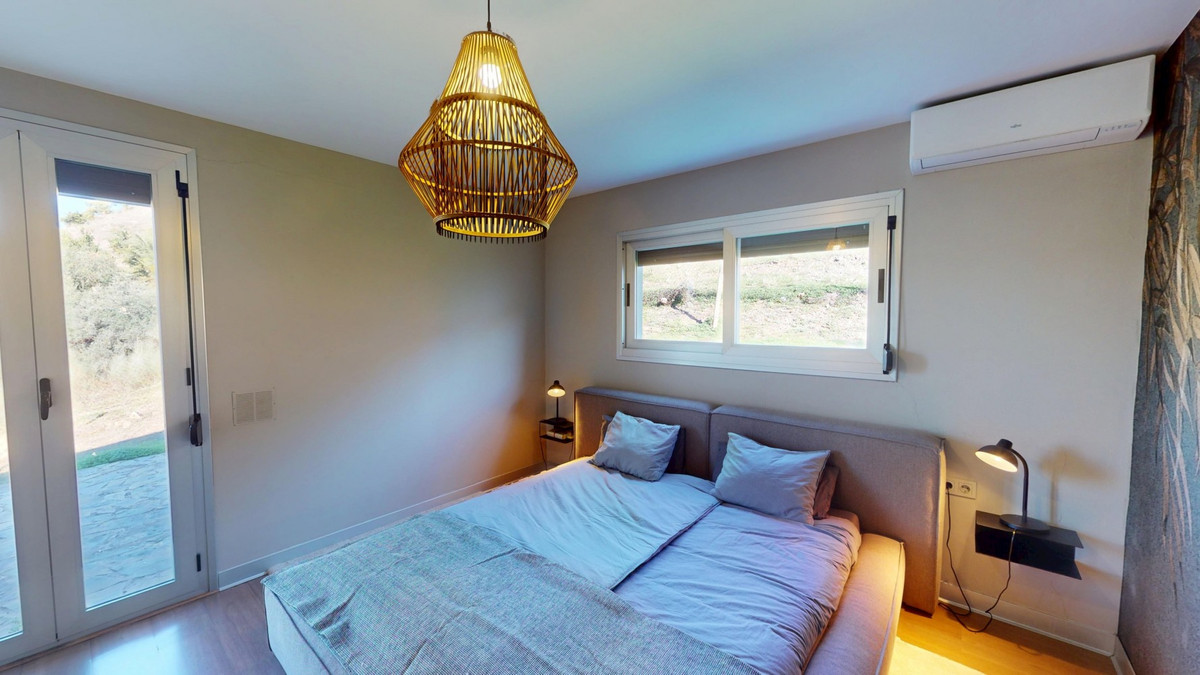 Vrijstaande Villa te koop in Alora | 4 slaapkamers H5255149