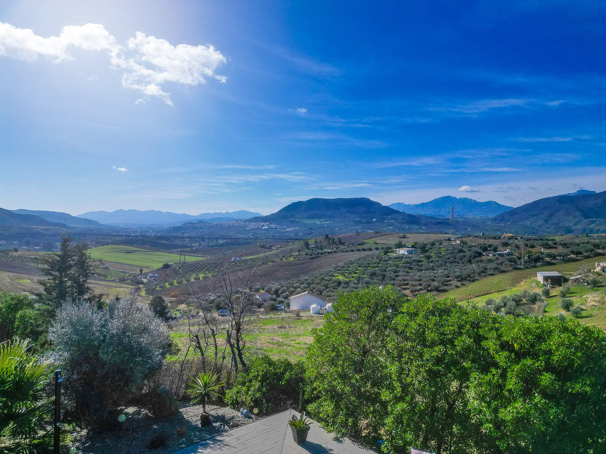 Vrijstaande Villa te koop in Alora | 6 slaapkamers H5286562