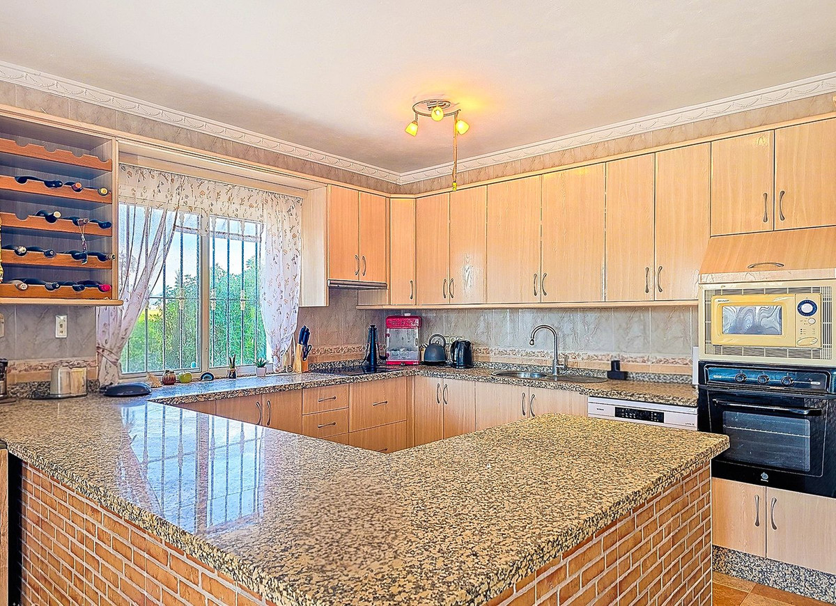 Vrijstaande Villa te koop in Alora | 6 slaapkamers H5286562