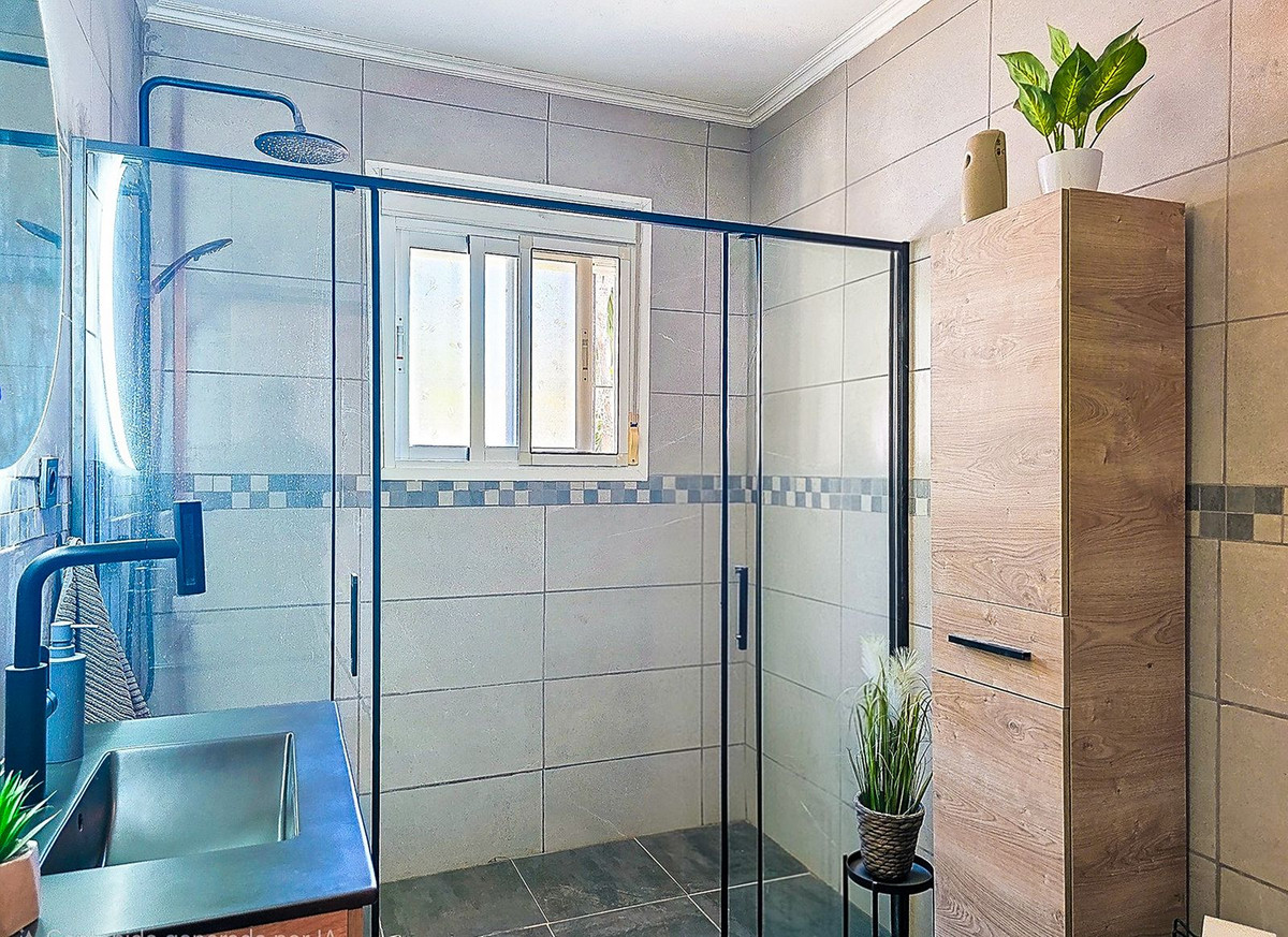 Vrijstaande Villa te koop in Alora | 6 slaapkamers H5286562