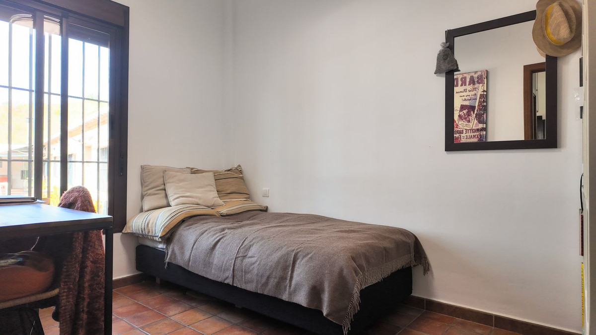 Vrijstaande Villa te koop in Alora | 6 slaapkamers H5321080