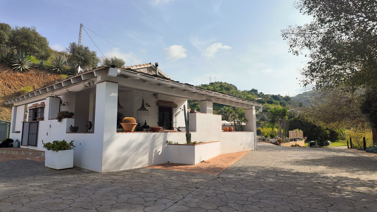 Vrijstaande Villa te koop in Alora | 6 slaapkamers H5321080