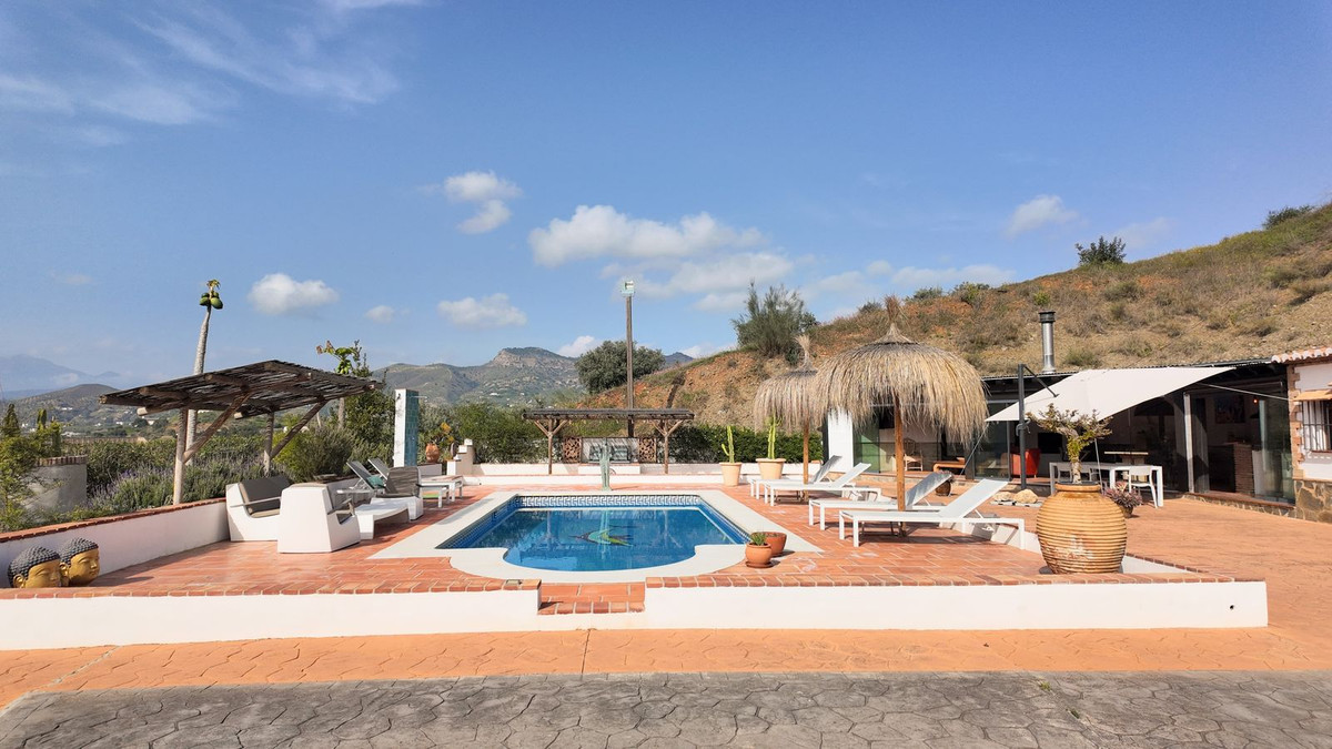 Vrijstaande Villa te koop in Alora | 6 slaapkamers H5321080