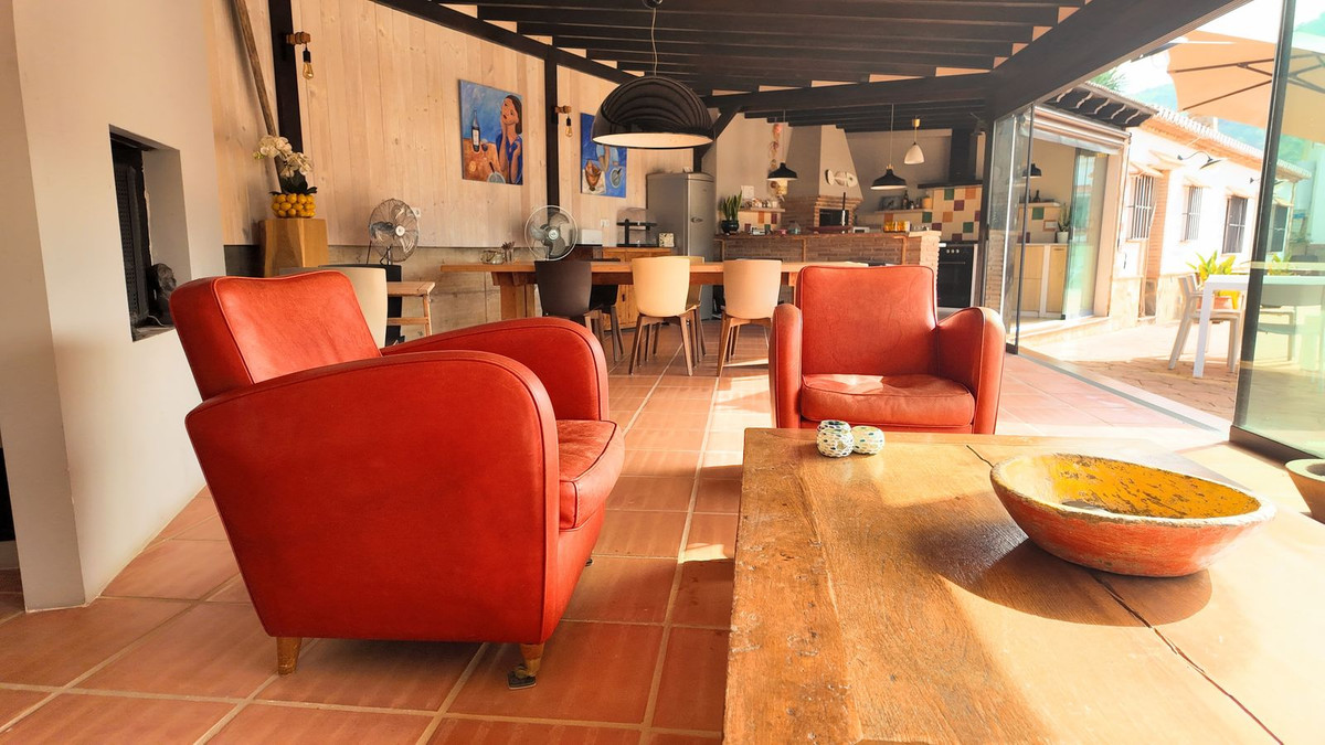 Vrijstaande Villa te koop in Alora | 6 slaapkamers H5321080