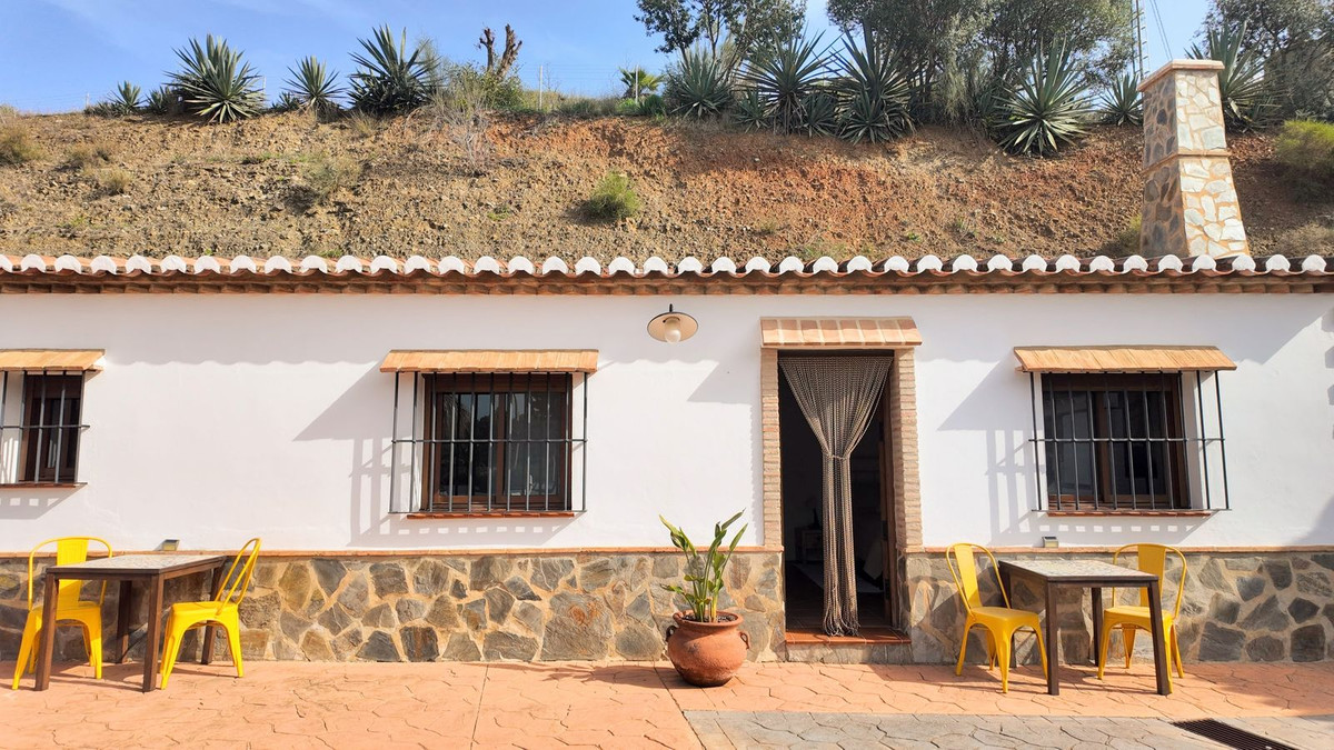 Vrijstaande Villa te koop in Alora | 6 slaapkamers H5321080