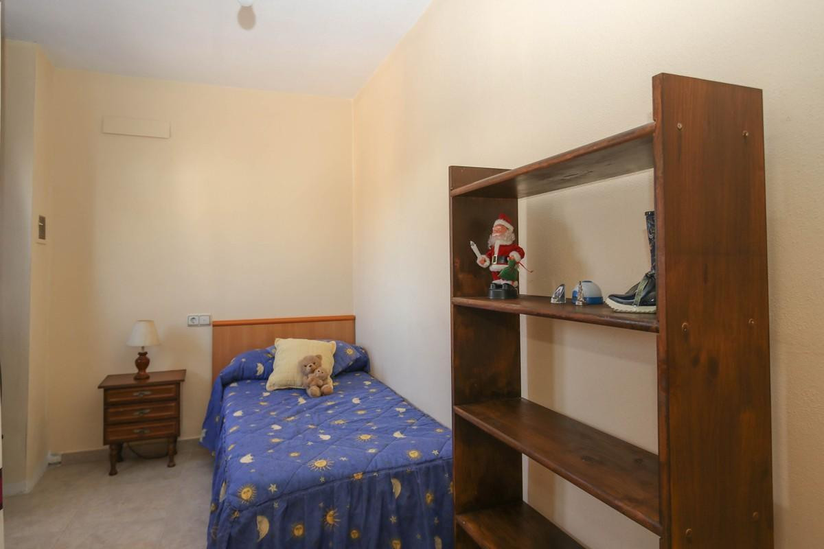 Geschakelde Woning in Alozaina-10