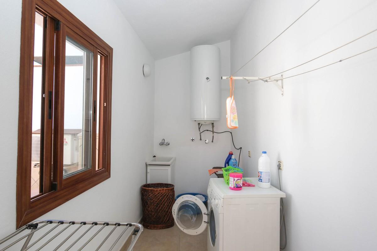 Geschakelde Woning in Alozaina-12
