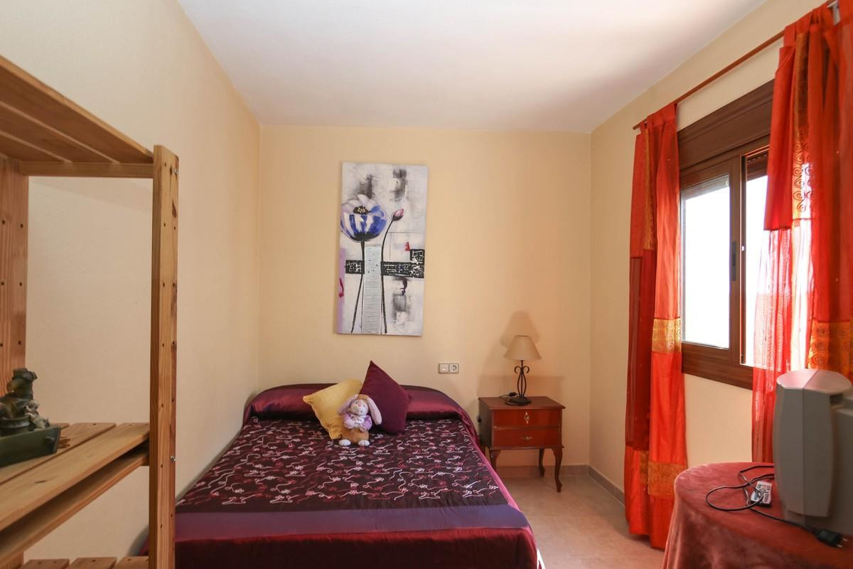 Geschakelde Woning in Alozaina-19