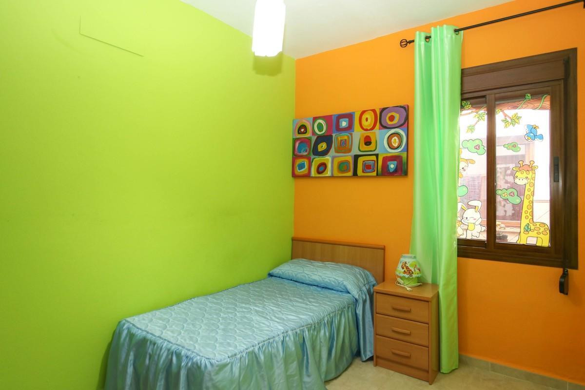 Geschakelde Woning in Alozaina-23
