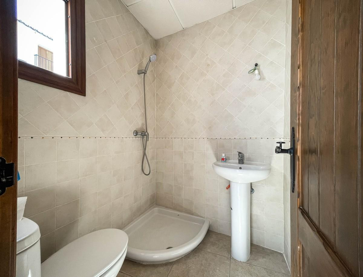 Geschakelde Woning in Alozaina-27