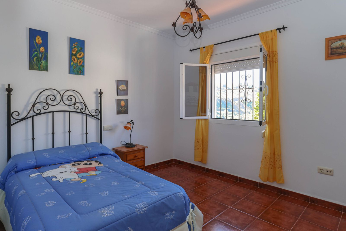 Huis te koop in Alozaina | 3 slaapkamers H4117033