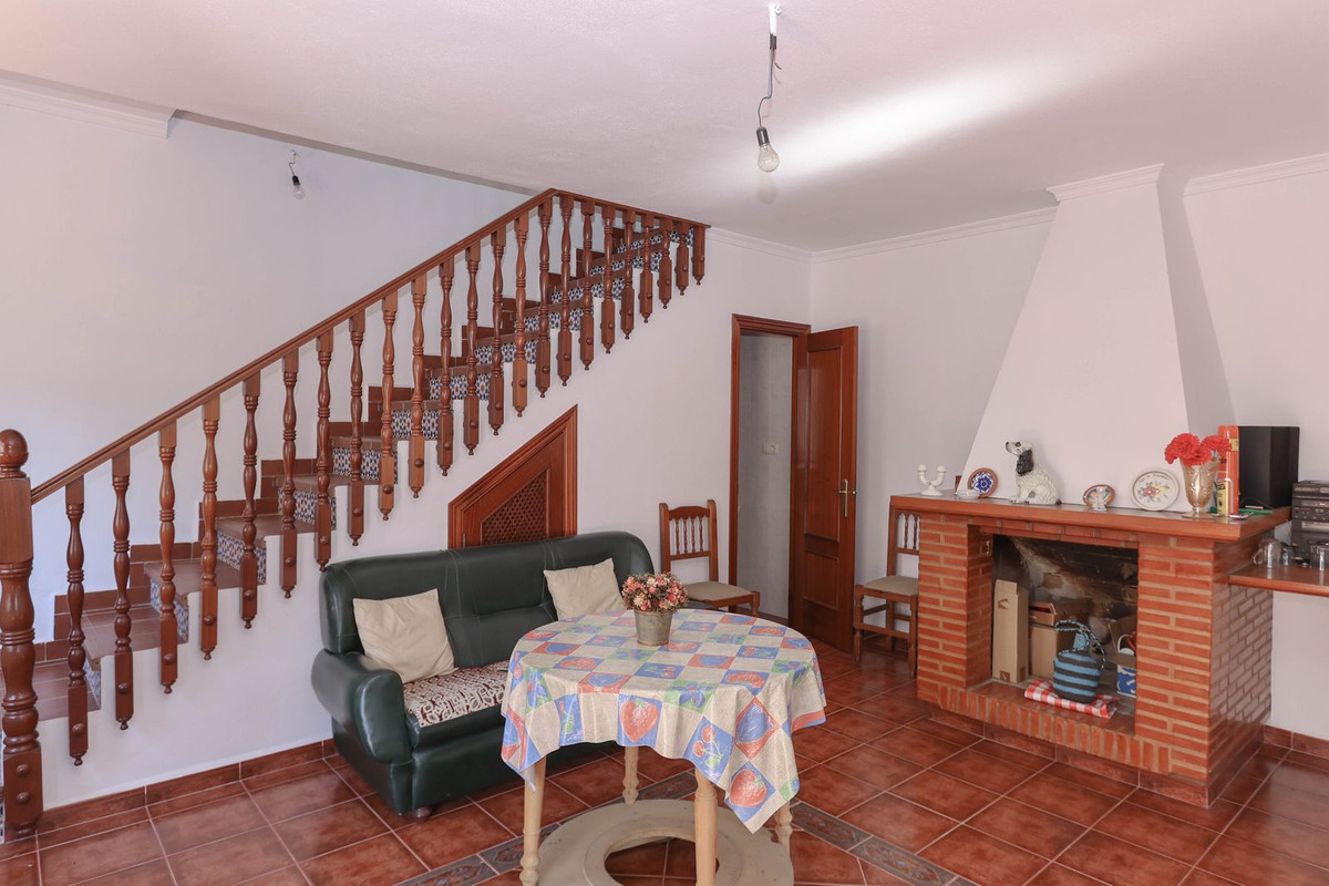 Huis te koop in Alozaina | 3 slaapkamers H4117033