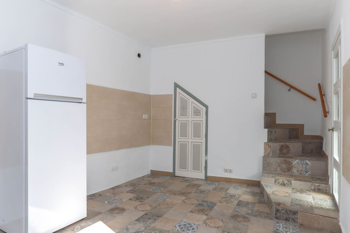 Geschakelde Woning in Alozaina-10