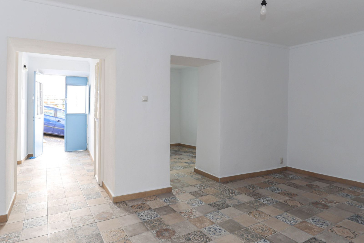 Geschakelde Woning in Alozaina-12