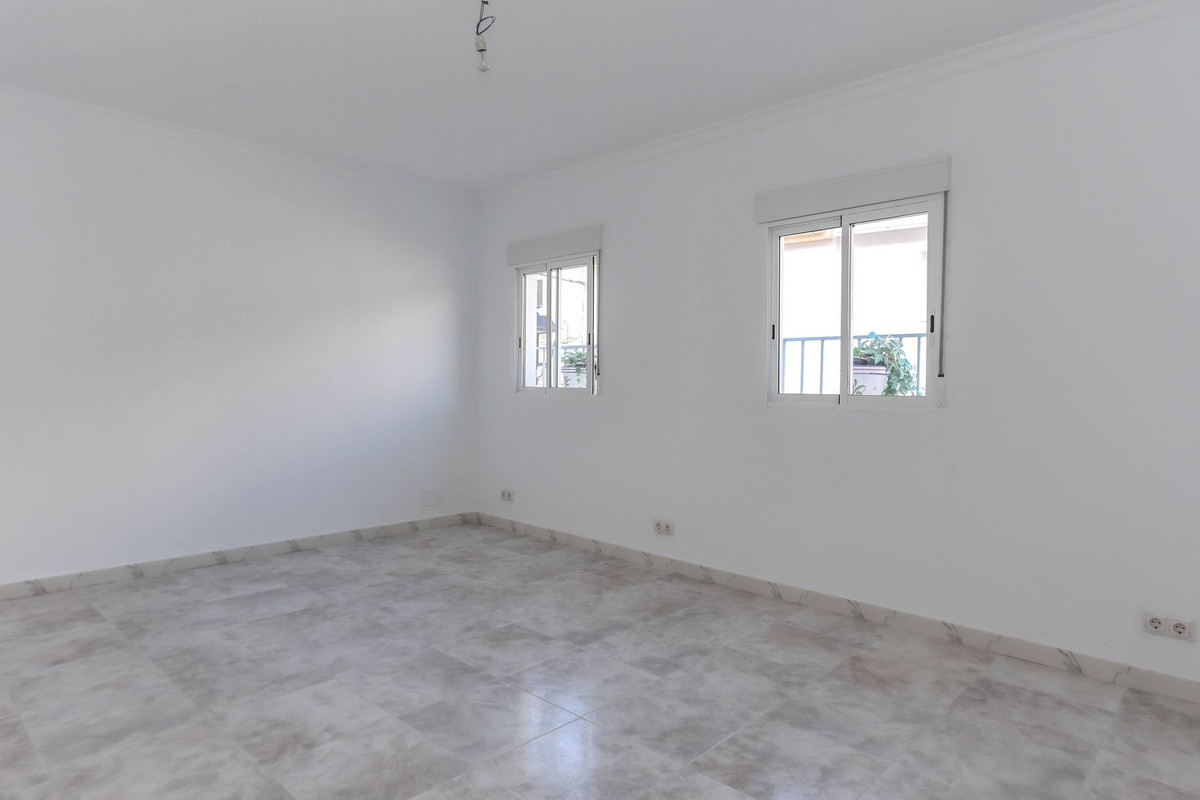 Geschakelde Woning in Alozaina-33