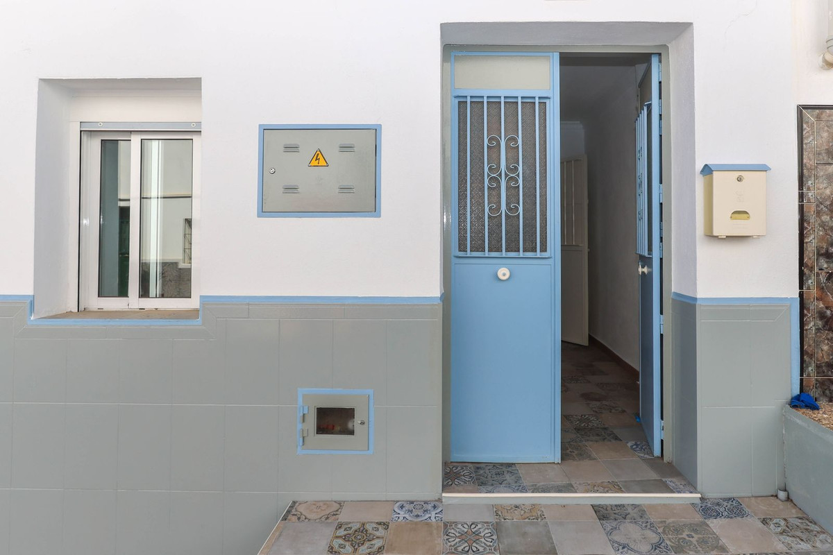 Geschakelde Woning in Alozaina-46