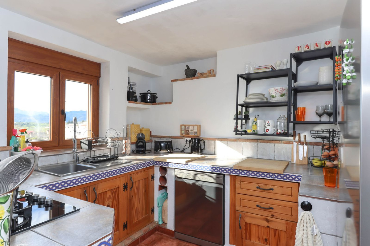 Geschakelde Woning in Alozaina-20