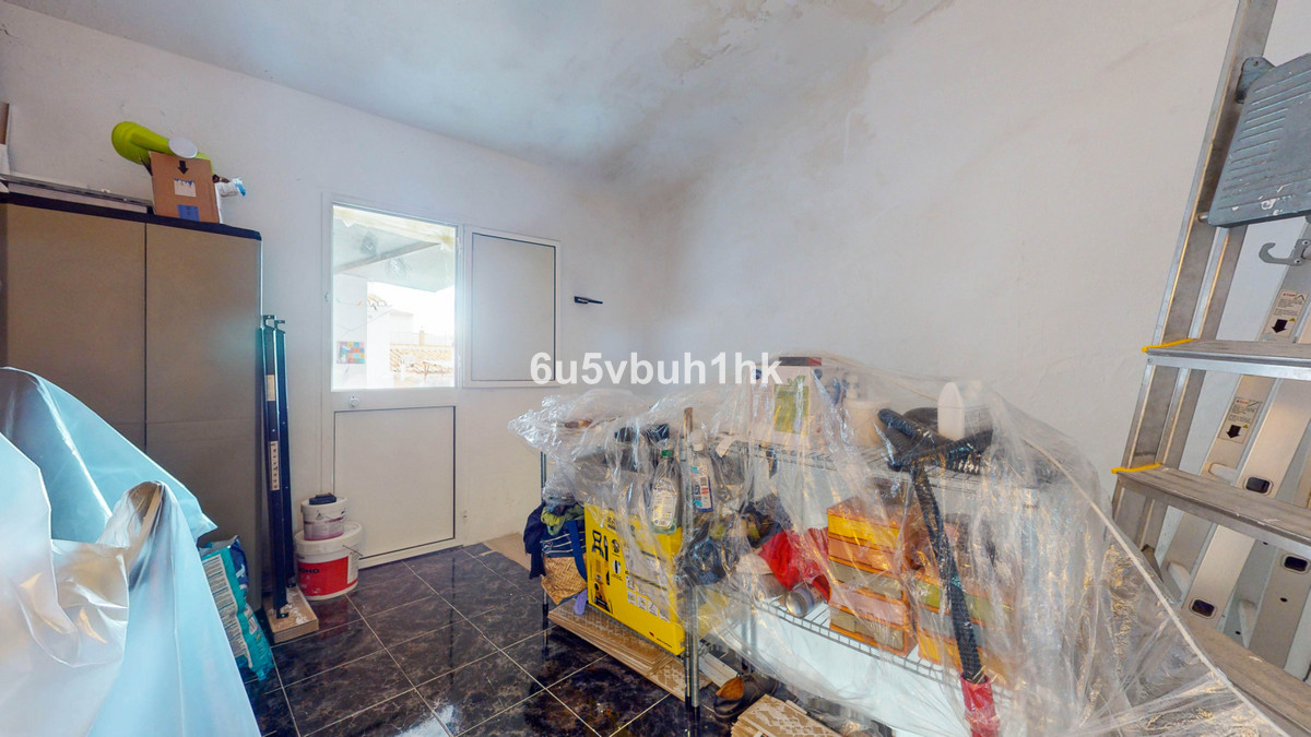 Geschakelde Woning in Alozaina-15