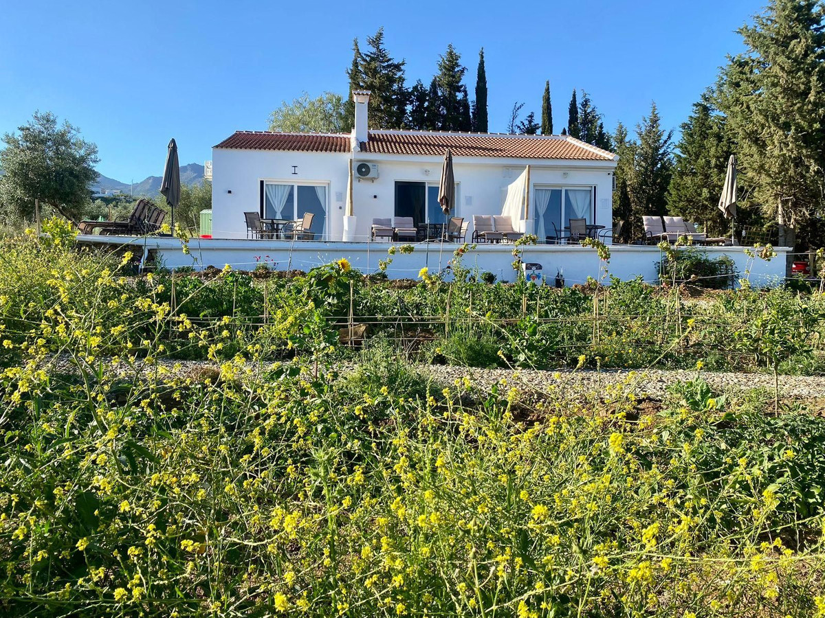 Finca - Cortijo te koop in Alozaina | 5 slaapkamers H5063392
