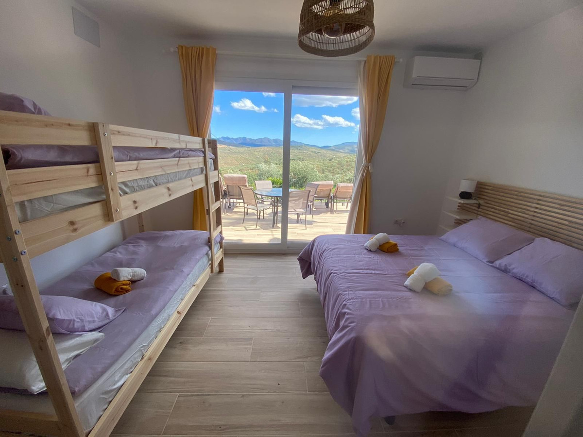 Finca - Cortijo te koop in Alozaina | 5 slaapkamers H5063392