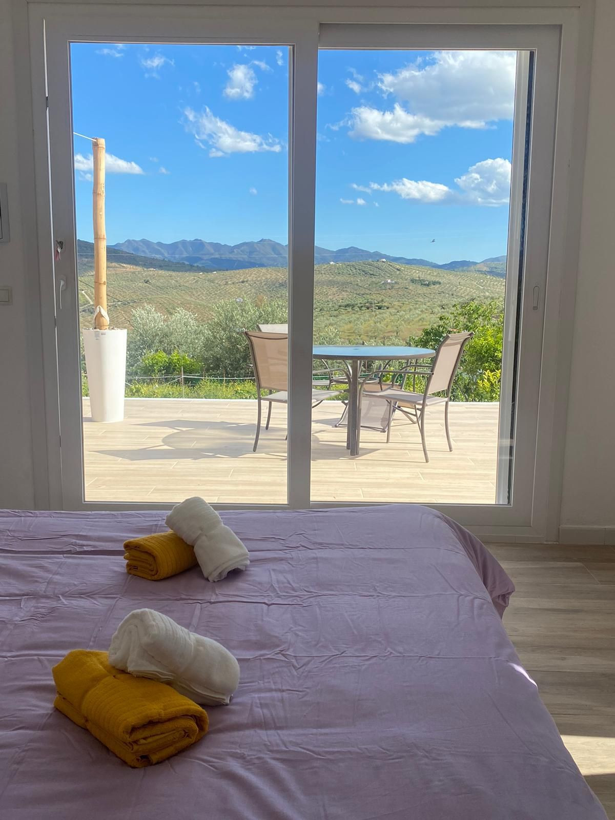 Finca - Cortijo te koop in Alozaina | 5 slaapkamers H5063392