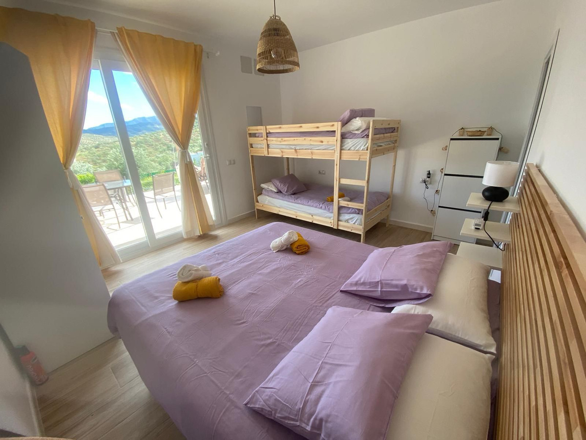 Finca - Cortijo te koop in Alozaina | 5 slaapkamers H5063392