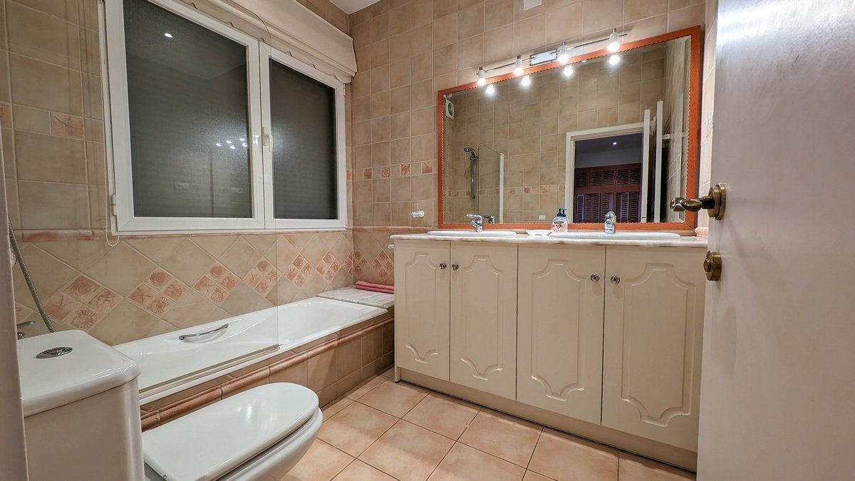 Property main view 40