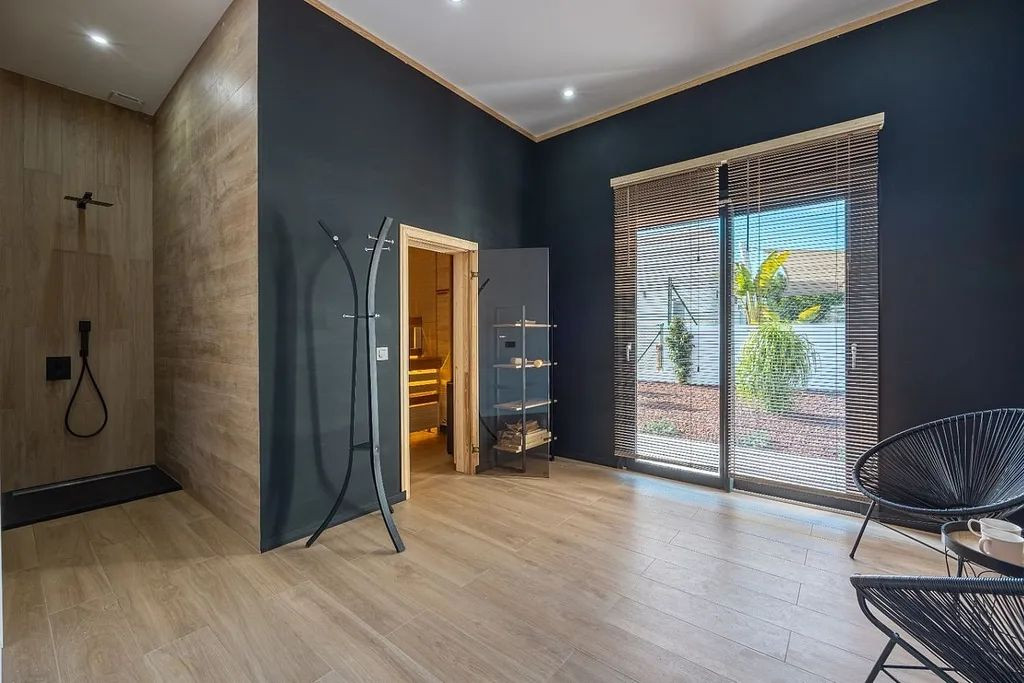 Property main view 32