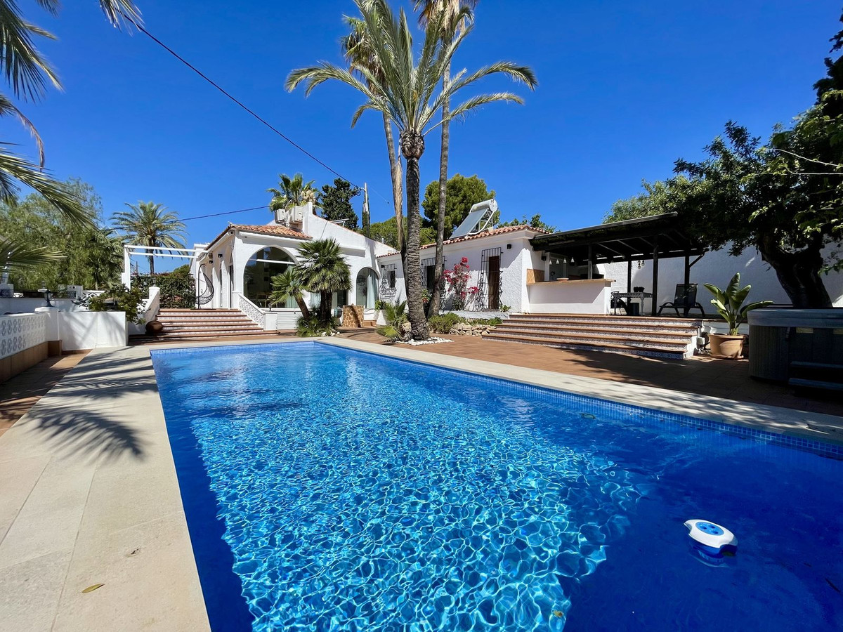 Vrijstaande Villa te koop in Altea | 4 slaapkamers H5439799