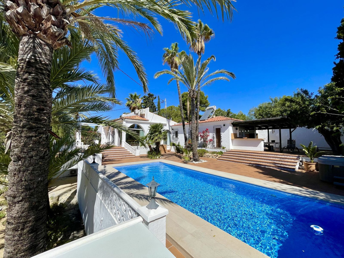 Vrijstaande Villa te koop in Altea | 4 slaapkamers H5439799