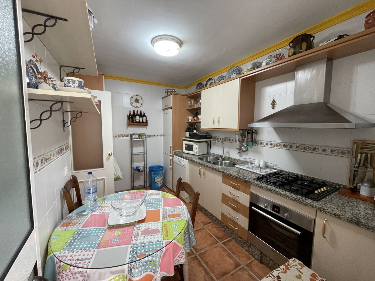 Geschakelde Woning in Altos de los Monteros-2