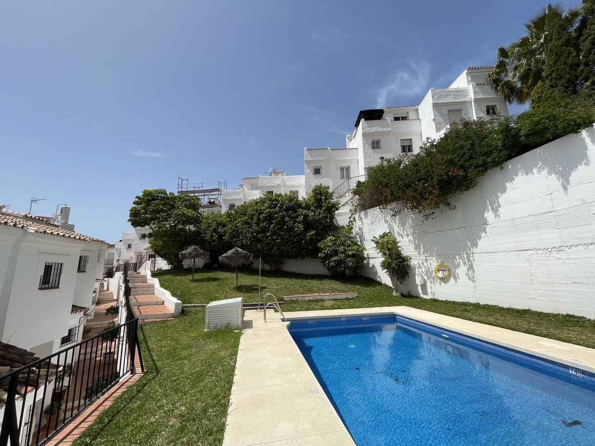 Geschakelde Woning in Altos de los Monteros-27