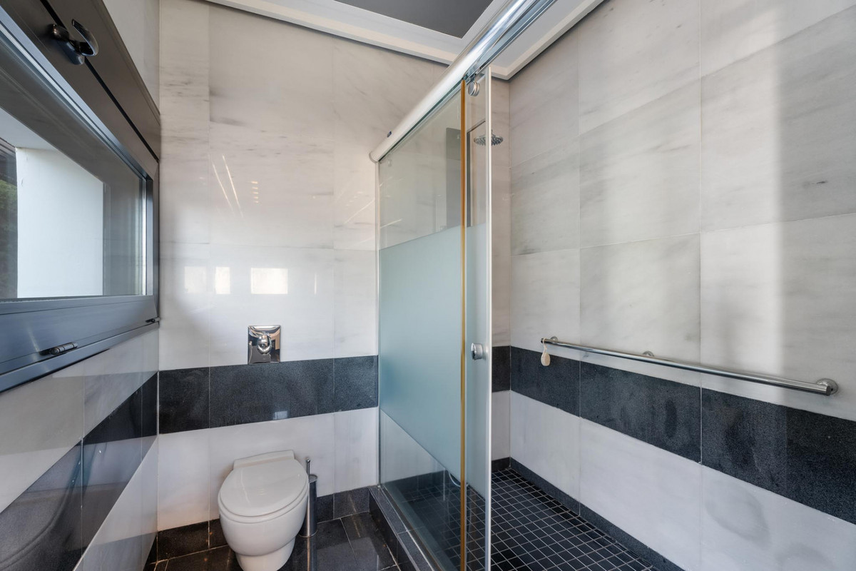 Huis te koop in Altos de los Monteros | 5 slaapkamers H5207968