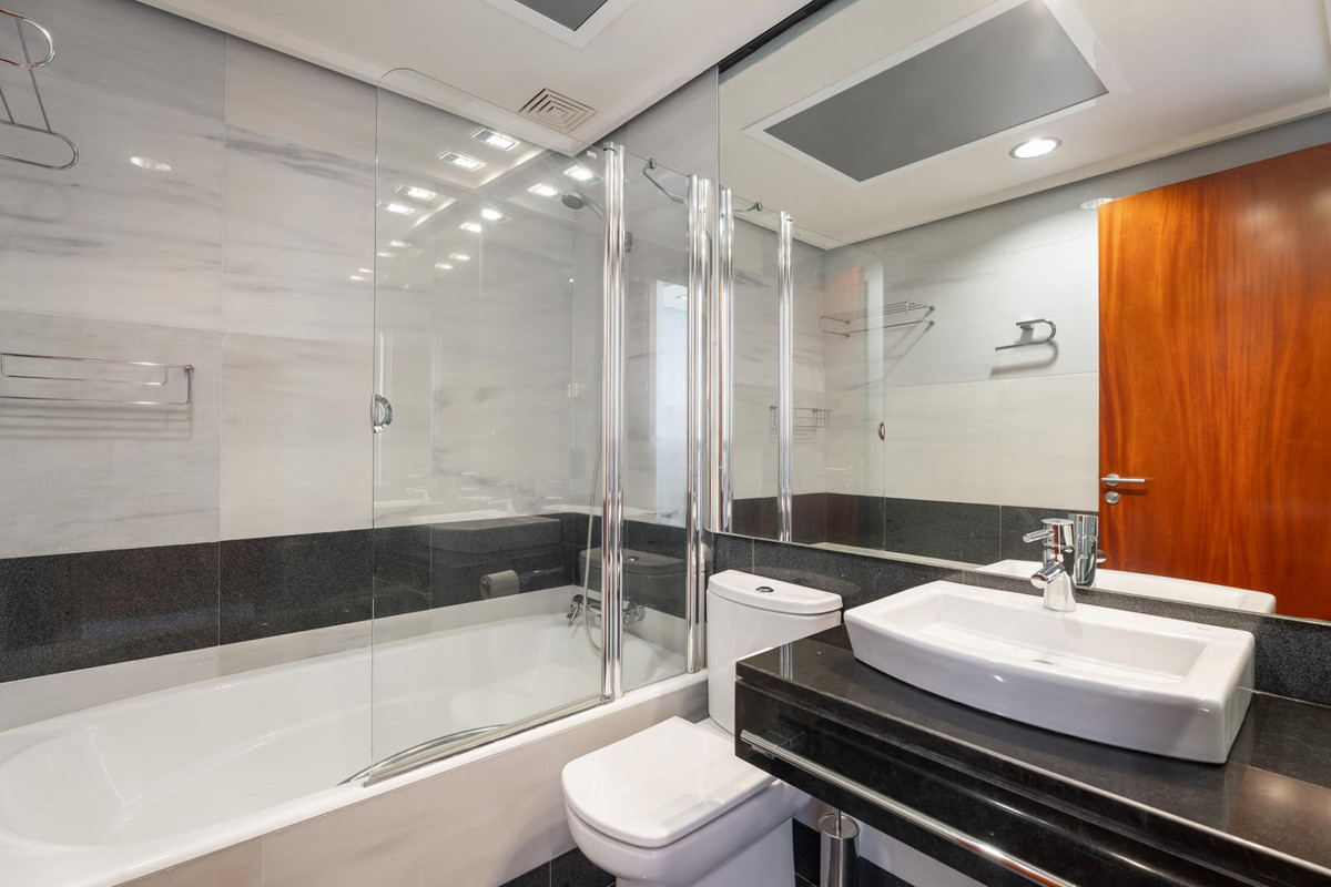 Huis te koop in Altos de los Monteros | 5 slaapkamers H5207968