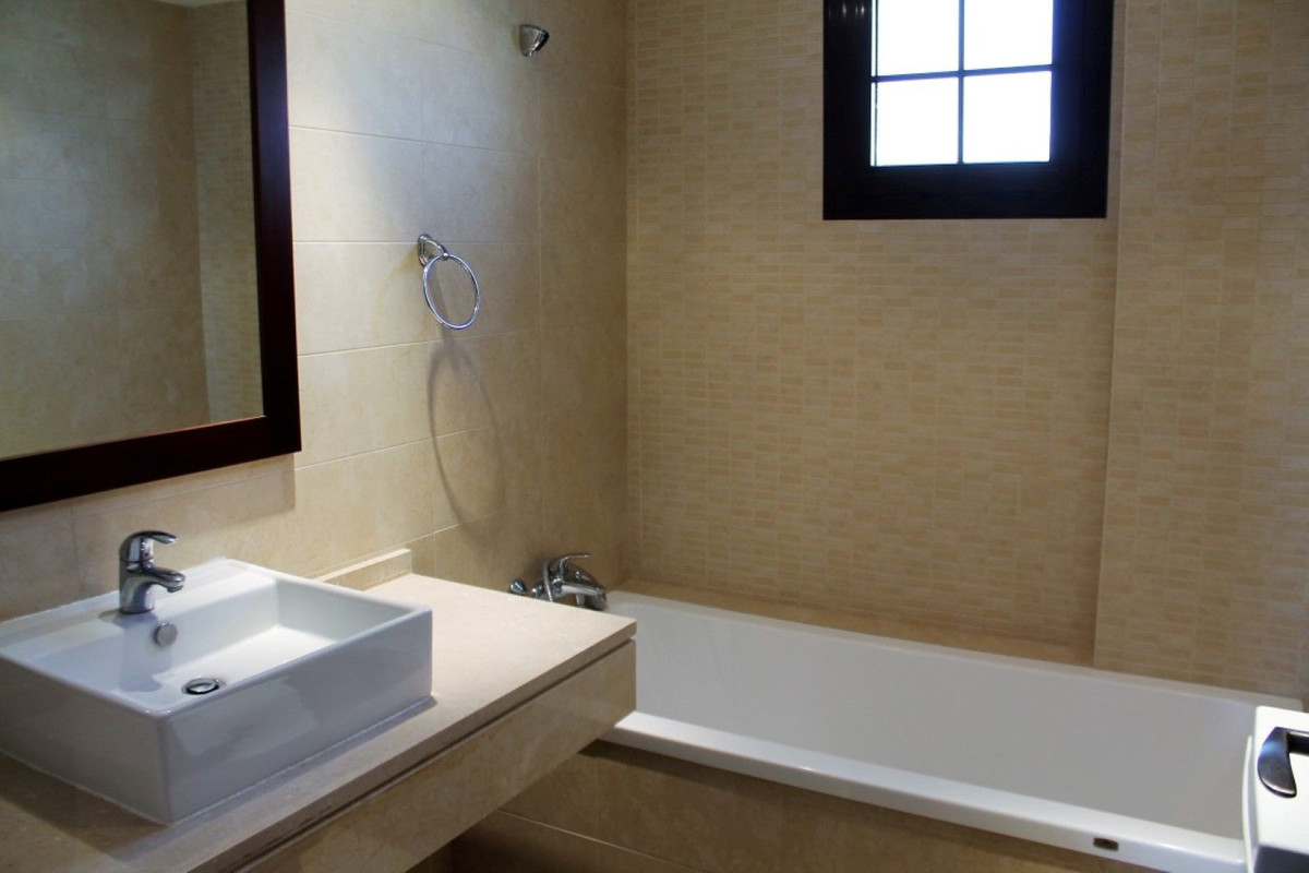 Huis te koop in Altos de los Monteros | 2 slaapkamers H5319475