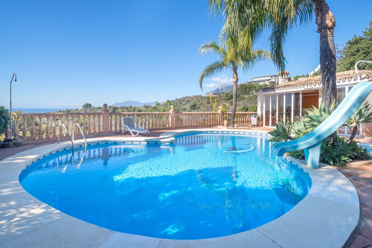 Huis te koop in Altos de los Monteros | 8 slaapkamers H5370184
