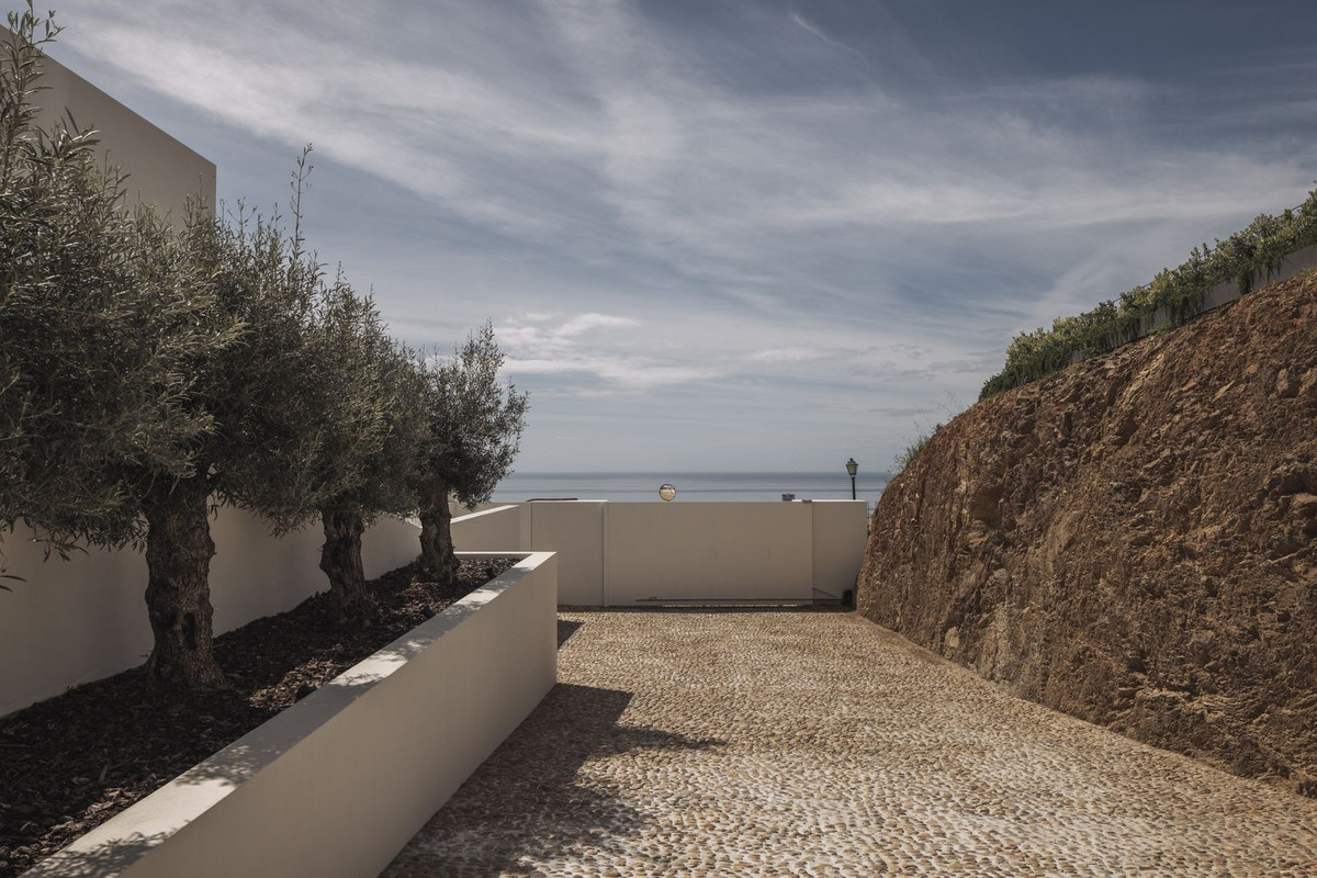 Property main view 99