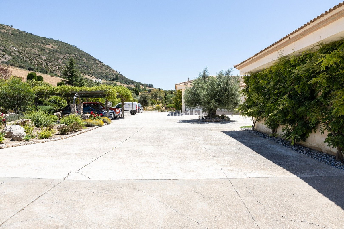 Property main view 46