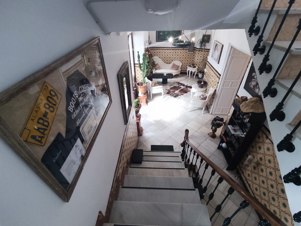 Detached Villa te koop in Archidona | 8 slaapkamers H5004874