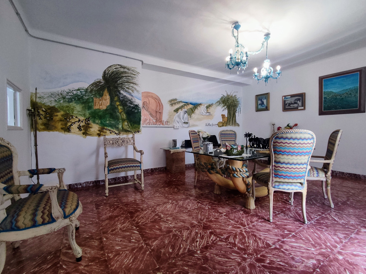Detached Villa te koop in Archidona | 8 slaapkamers H5004874