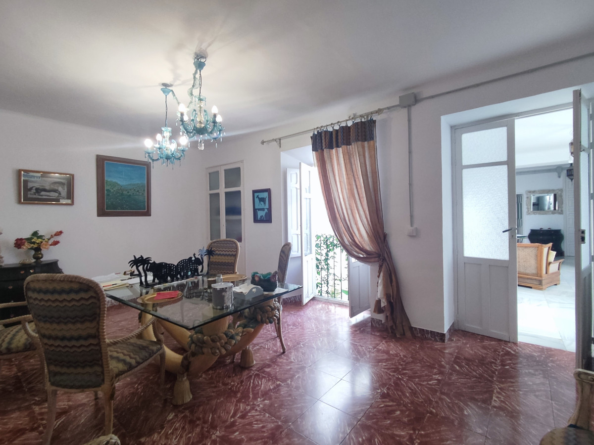 Detached Villa te koop in Archidona | 8 slaapkamers H5004874
