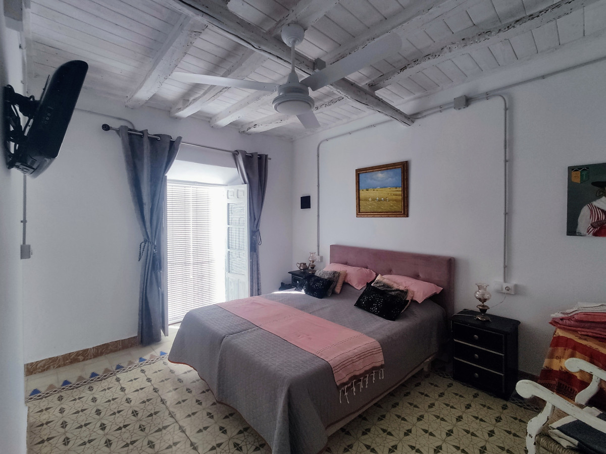 Detached Villa te koop in Archidona | 8 slaapkamers H5004874